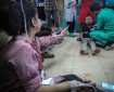 مصابون في صفوف النازحين جراء قصف الاحتلال لمنطقة المواصي غربي رفح جنوب القطاع