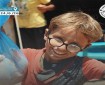فيديو وصور|| متطوعو «الفارس الشهم» يقدمون مساعدات غذائية للأطفال وللأسر النازحة في القطاع