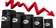 انخفاض أسعار النفط مع ارتفاع الدولار