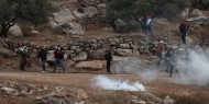 5 إصابات بالرصاص والعشرات بالاختناق خلال قمع الاحتلال مسيرة شرق نابلس