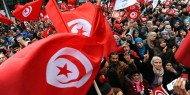 الآلاف يتظاهرون أمام البرلمان التونسي للمطالبة برحيل الغنوشي