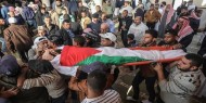 المئات يشيعون جثمان الشهيد محمد السواركة في دير البلح