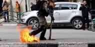شاهد|| إصابة أحد جنود الاحتلال بزجاجة حارقة في الخليل
