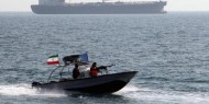 إيران تحتجز سفينة أجنبية وتعتقل طاقمها في خليج عمان