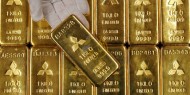 انخفاض أسعار الذهب مع قلق المستثمرين لإرجاء التحفيز الأمريكي