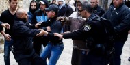العدو يعتقل قاصرين وشابا بعد مداهمة منازلهم في القدس المحتلة
