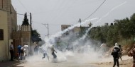 إصابات بالاختناق خلال مواجهات بين الشبان وقوات الاحتلال في الخليل