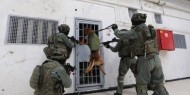 نادي الأسير: 90 أسيرا تعرضوا للضرب خلال نقلهم من سجن جلبوع