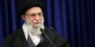 خامنئي يحدد شرطا لعودة إيران إلى التزاماتها في الاتفاق النووي