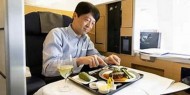 اليابان تحول طائرة لمطعم بسبب كورونا