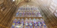 بالصور|| أقدم نوافذ زجاجية ملونة في بريطانيا