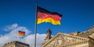ألمانيا تعلن تواصلها مع السلطة الفلسطينية وحكومة الاحتلال لتهدئة الأوضاع