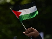 مشروع قانون إسرائيلي يصف العلم الفلسطيني بعلم "كيان معاد"