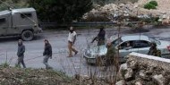 مستوطنون يعتدون على المواطنين وممتلكاتهم قرب رام الله