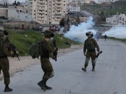 فيديو|| مصابون خلال مواجهات مع الاحتلال في كفر عقب ومخيم قلنديا شمال القدس