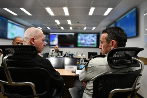 من مقر وزارة الحرب أثناء تنفيذ عمليات الاغتيال