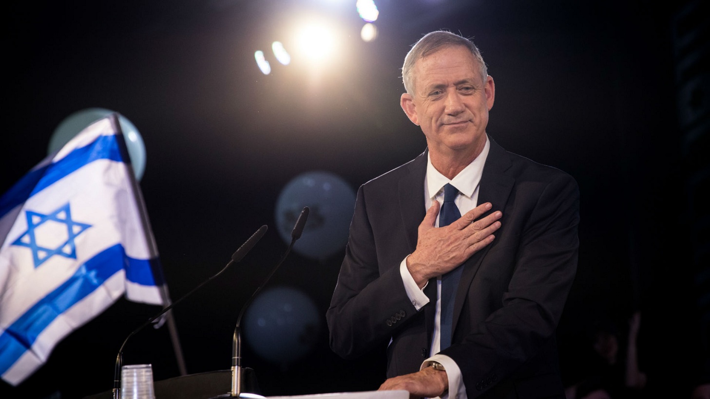 رئيس حزب كحول لافان "بيني غانتس"